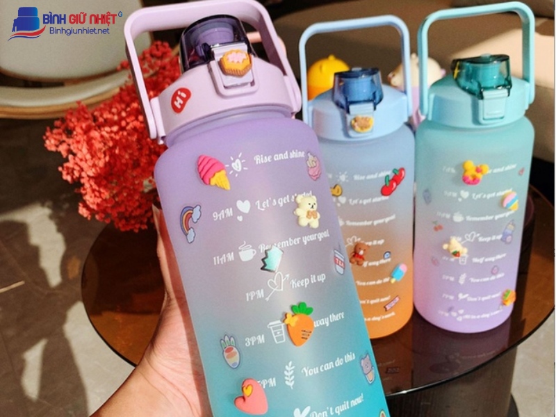 Bình giữ nhiệt 1 lít nhiều màu sắc độc đáo, giúp bạn thể hiện cá tính riêng 1 Bình giữ nhiệt 1 lít nhiều màu sắc độc đáo, giúp bạn thể hiện cá tính riêng