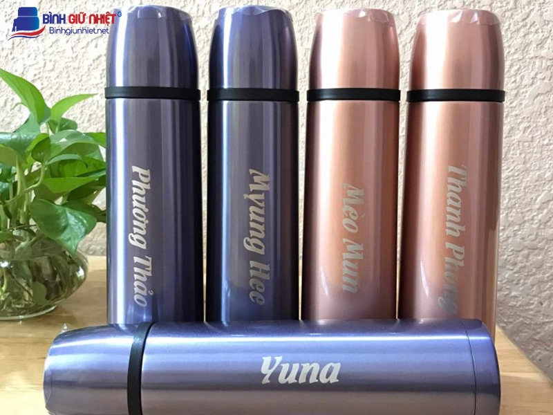 In Chữ Lên Bình Giữ Nhiệt: Thể Hiện Phong Cách Riêng Biệt