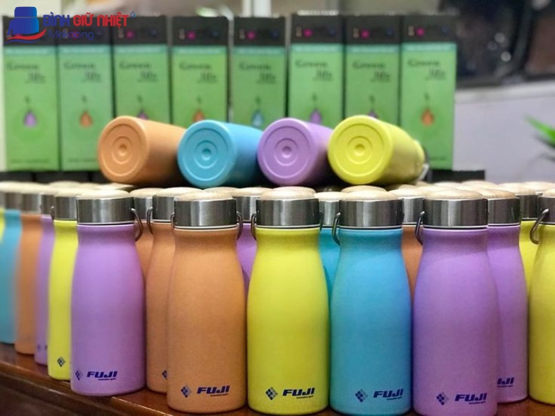 Bình giữ nhiệt khắc logo theo số lượng lớn giá rẻ – lấy ngay – giao liền tay