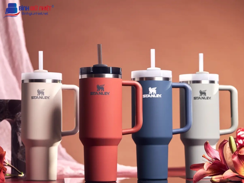 Khám Phá Các Xu Hướng Bình Giữ Nhiệt Có Ống Hút 2025 Mới Nhất